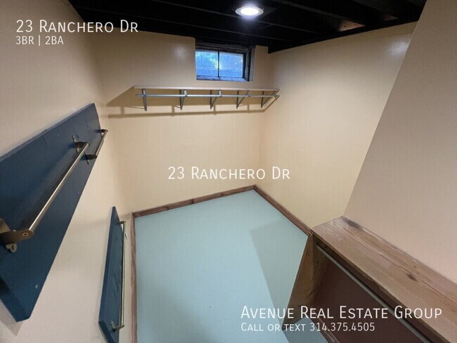 Building Photo - 23 Ranchero Dr