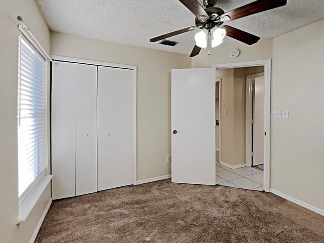 Building Photo - 1603 Winter Green Blvd