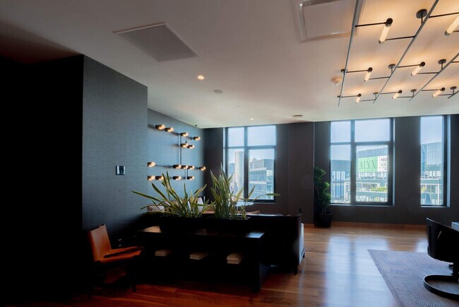 Building Photo - 360 Foley St