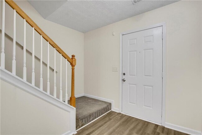 Building Photo - 762 Georgetown Ct