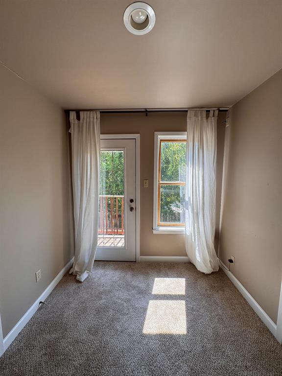 Building Photo - 201 W 33rd St