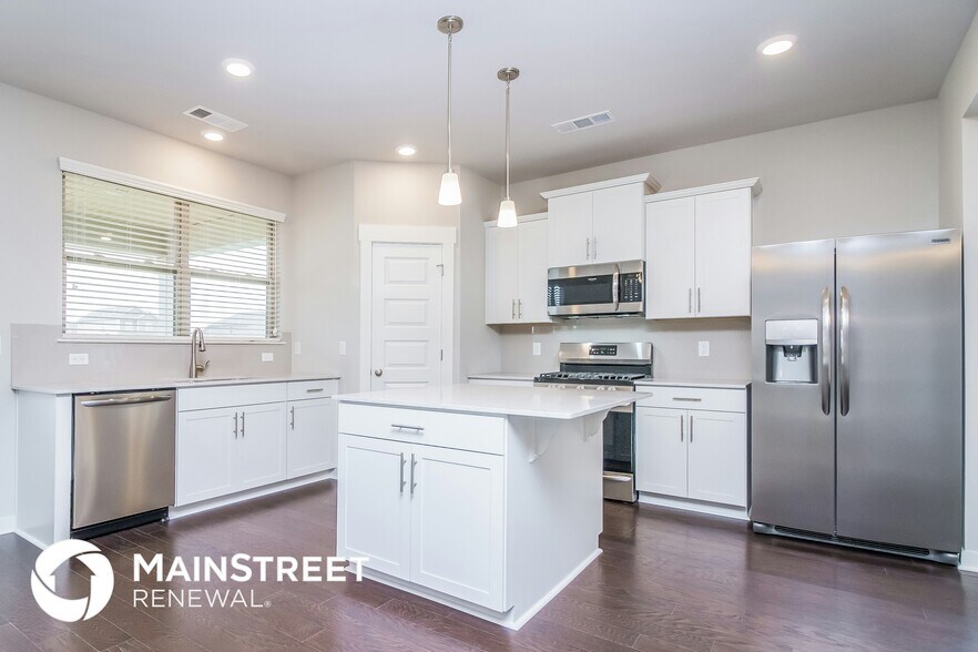 Building Photo - 853 Sapphire Dr