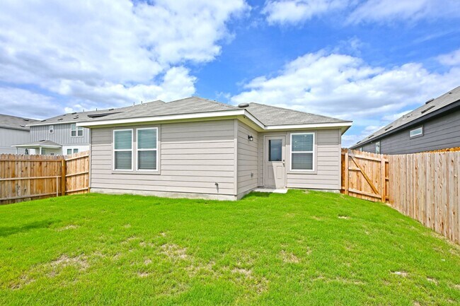 Building Photo - 946 Bluegrass Pt
