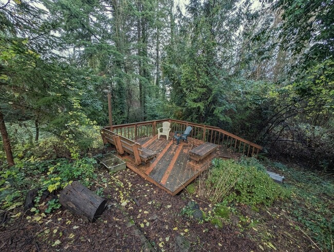 Building Photo - Super Cute Studio on Capitol Highway!