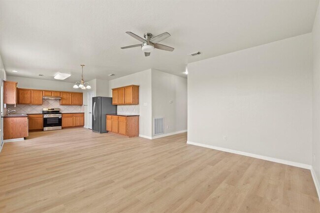 Building Photo - 13935 Maleewan Ln