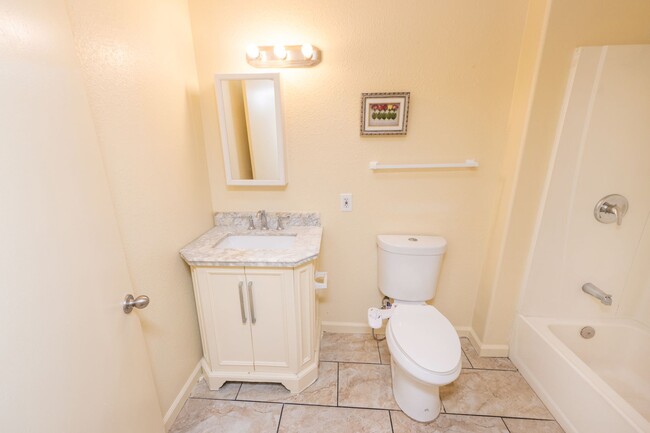 Building Photo - 3BR/2BA - Single Family Home in El Cajon!