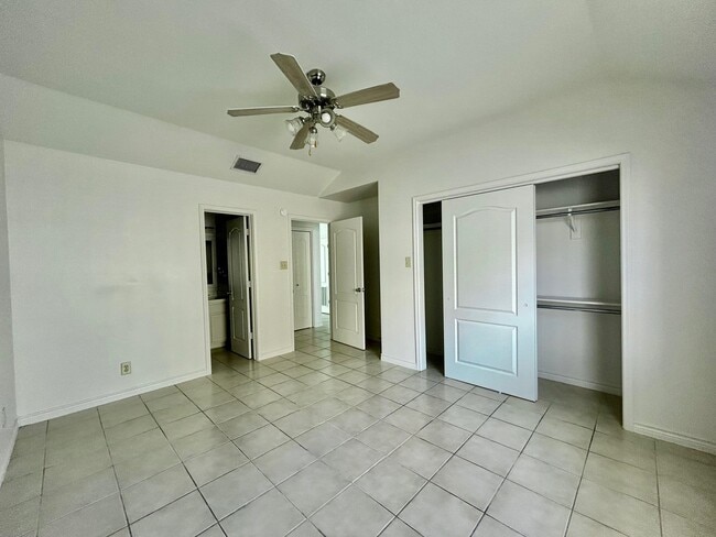 Building Photo - 1752 Tiara Trail