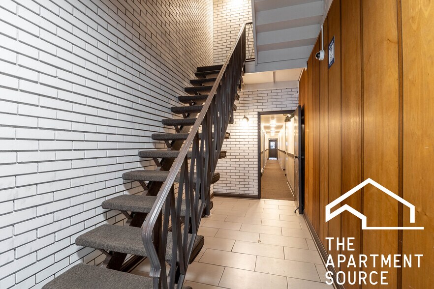 Building Photo - 1437 N Dearborn St