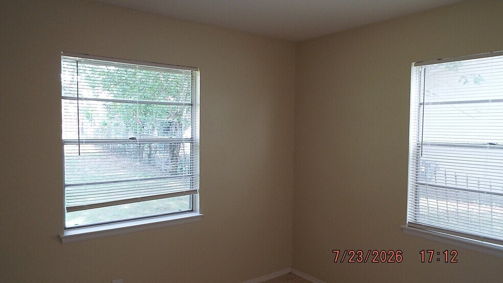 Building Photo - 4874 Castle Lance Dr