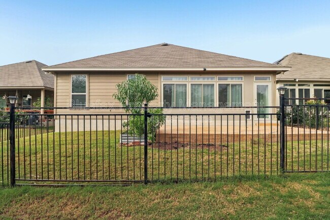 Building Photo - 9226 King Valley