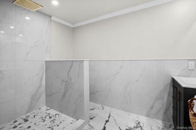 Building Photo - 27 Winding Ln