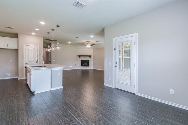 Building Photo - 9623 Thimbleweed Dr