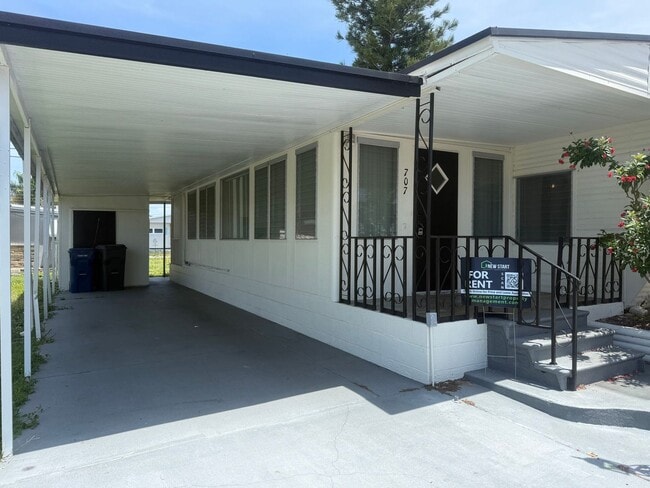 Building Photo - 55+ community