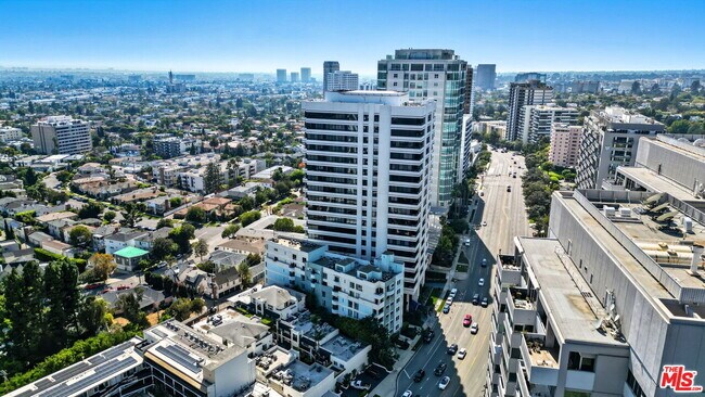 Building Photo - 10350 Wilshire Blvd