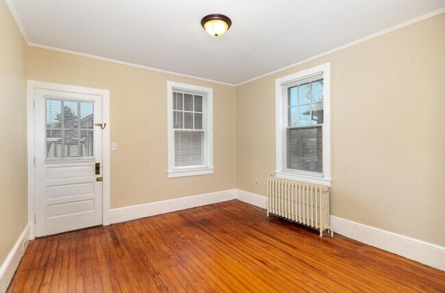 Building Photo - 142 Riddle Rd