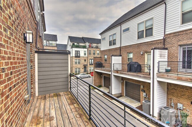Building Photo - 13047 Tinton Ave