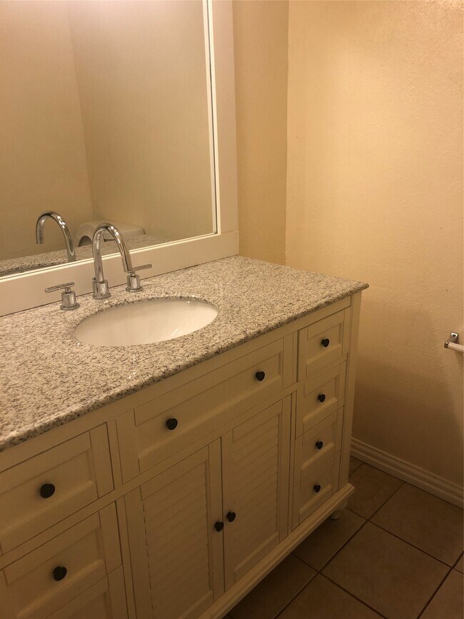 Building Photo - 9531 Pagewood Ln