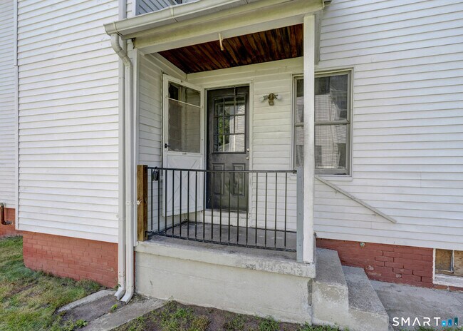 Building Photo - 85 Spruce St