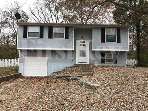 Building Photo - 1324 Lansdowne Rd