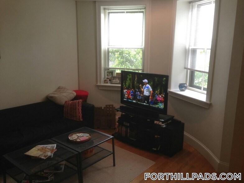 Building Photo - 8 Alvah Kittredge Park