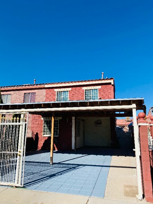 Building Photo - 11055 Breeze Ct