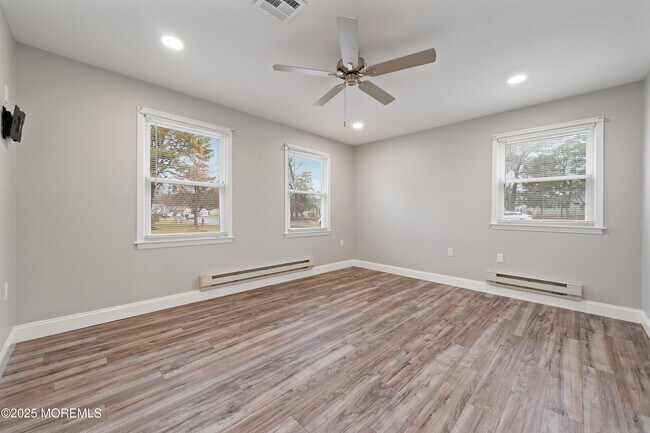 Building Photo - 81 Falmouth Ave