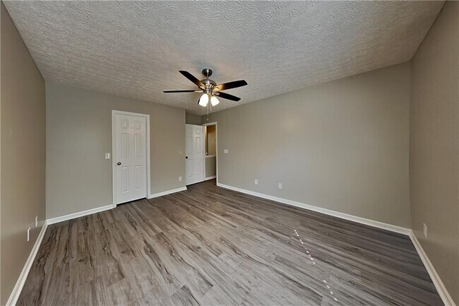 Building Photo - 112 Silver Fox Trail