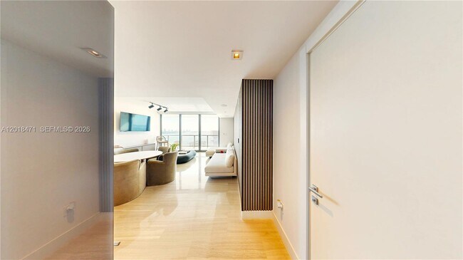 Building Photo - 1451 Brickell Ave