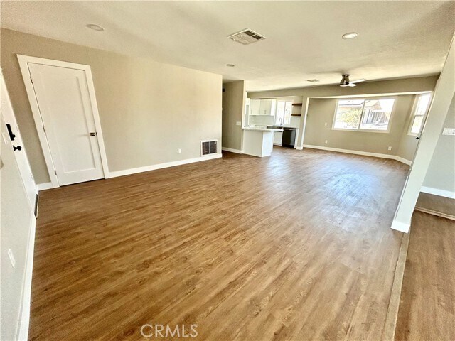 Building Photo - 6698 Mesquite Dr