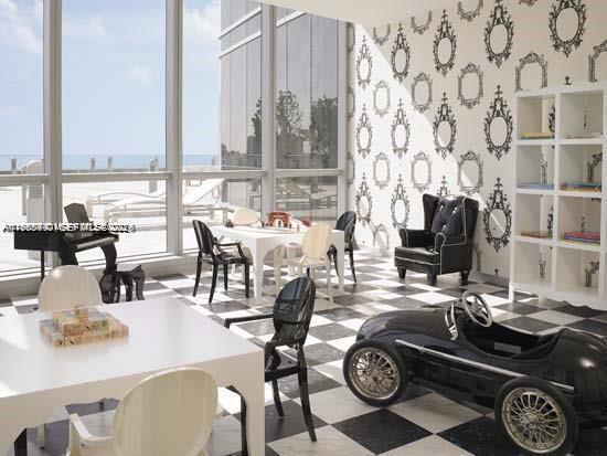 Building Photo - 17121 Collins Ave