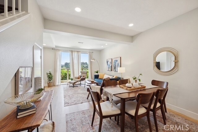 Building Photo - 30902 Club House Dr