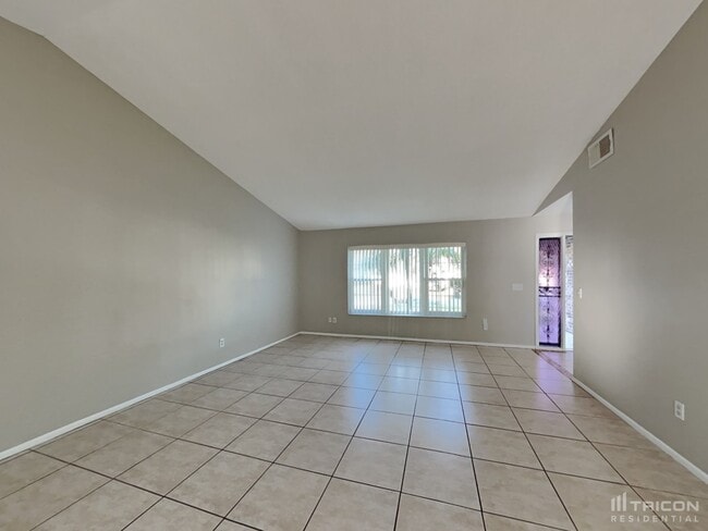 Building Photo - 12765 Ohio Woods Ln