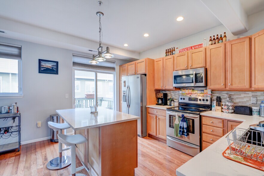 Building Photo - 2951 W Riverwalk Cir