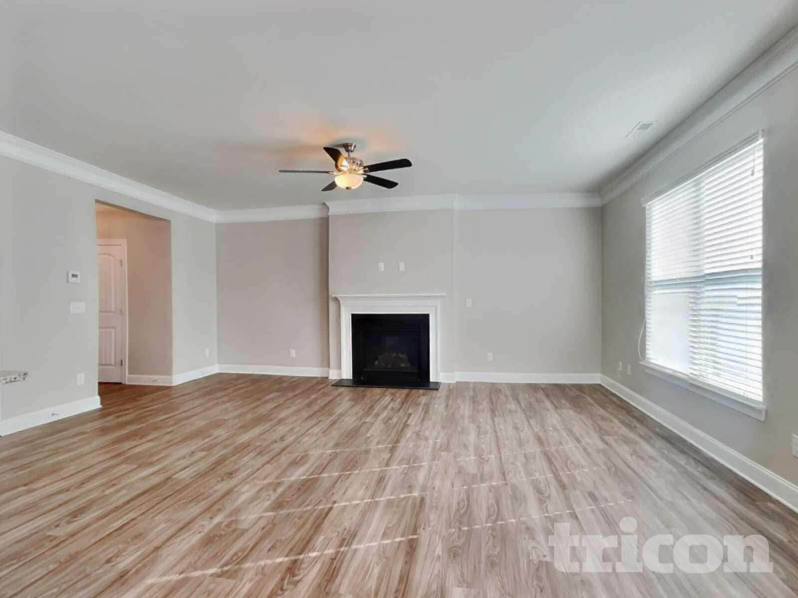 Building Photo - 225 Highview Dr