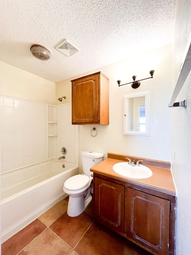 Building Photo - Available NOW!!!! This charming 1 story, 3 bedroom, 2 bath house could be your next home! Beautif...