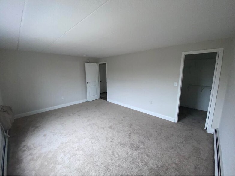 Building Photo - 961 Southern Artery