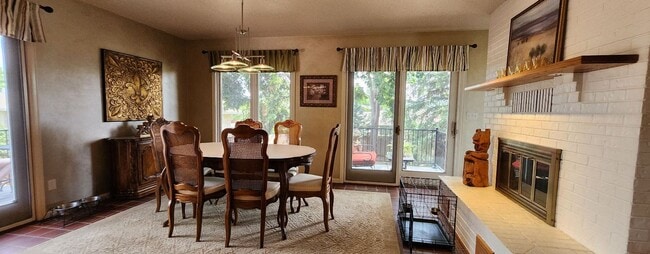 Building Photo - One-of-a-Kind 4 Bed, 4 Bath Gem