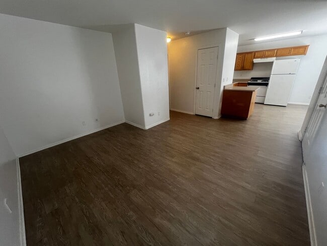 Building Photo - 6320 Mesquite Ave