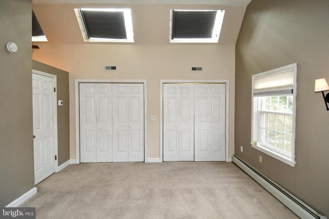 Building Photo - 9325 Long Branch Pkwy