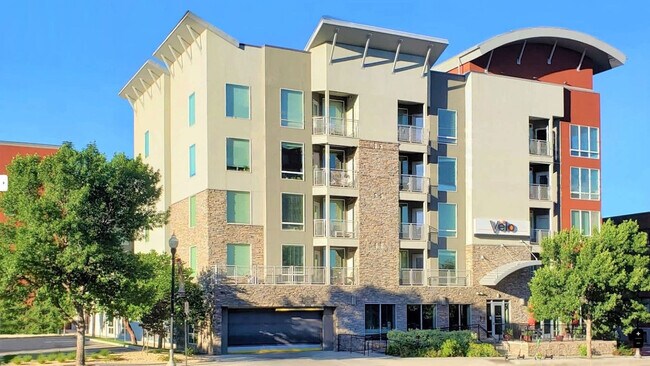 Building Photo - 460 E 400 S