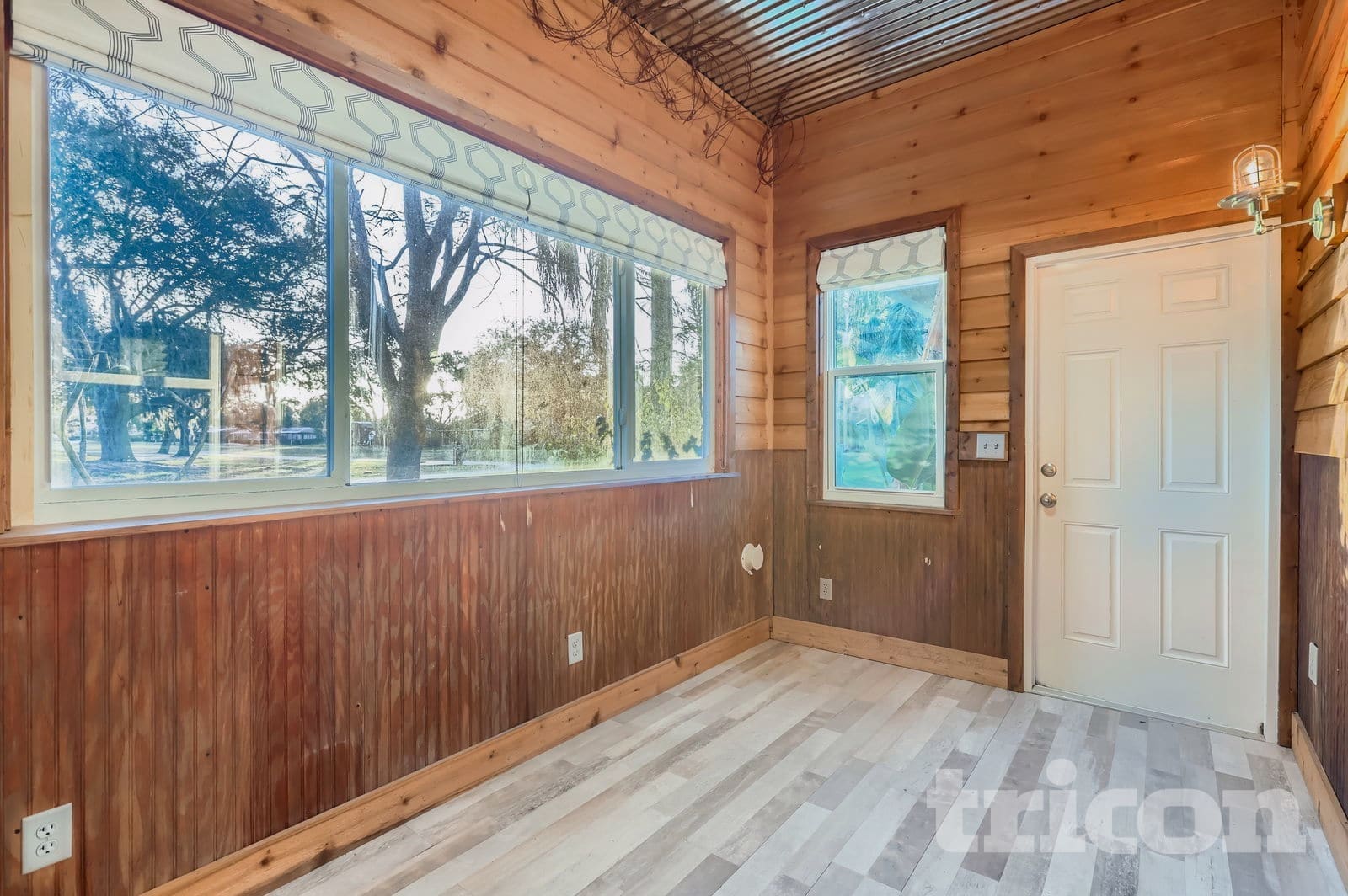 Building Photo - 1668 Woodland Dr