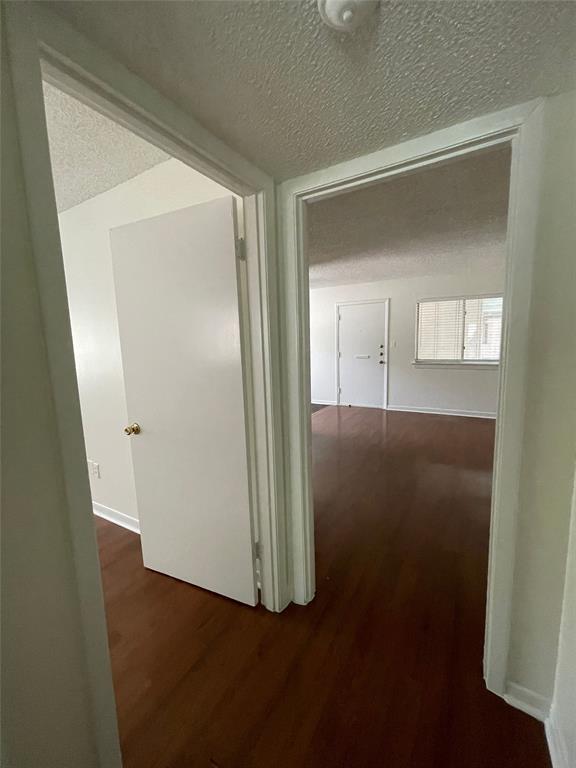 Building Photo - 3106 Duval St