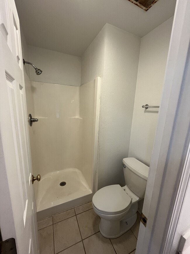 Building Photo - 509 Zoll St