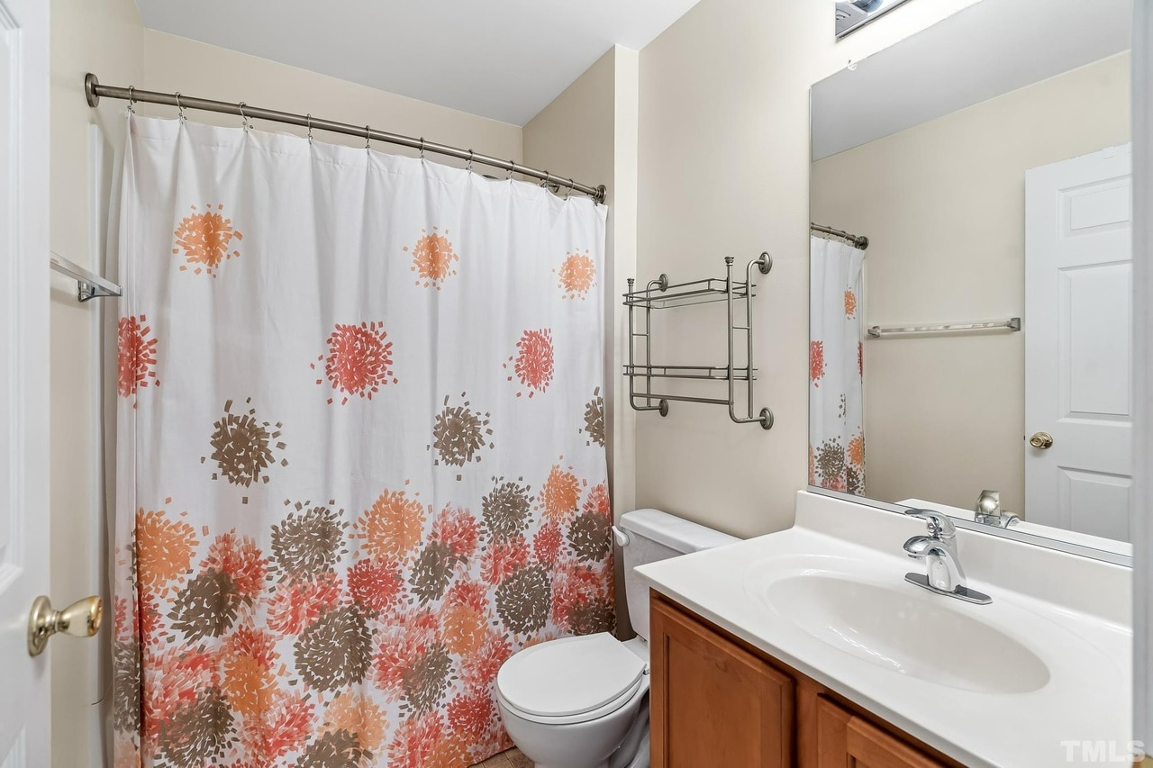 Building Photo - Room in Townhome on Ivory Run Way