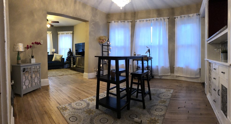 Dining Room - 2119 E Bradford Ave