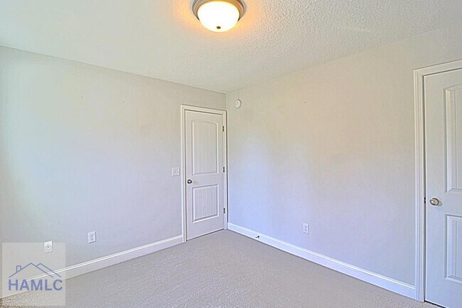 Building Photo - 430 Rutledge Dr