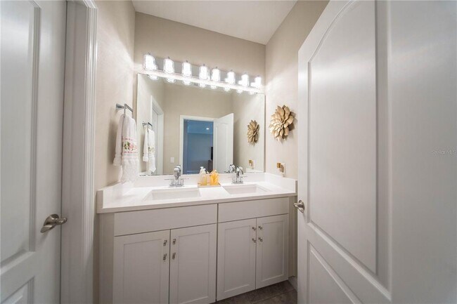 Building Photo - 12601 Bovet Ave