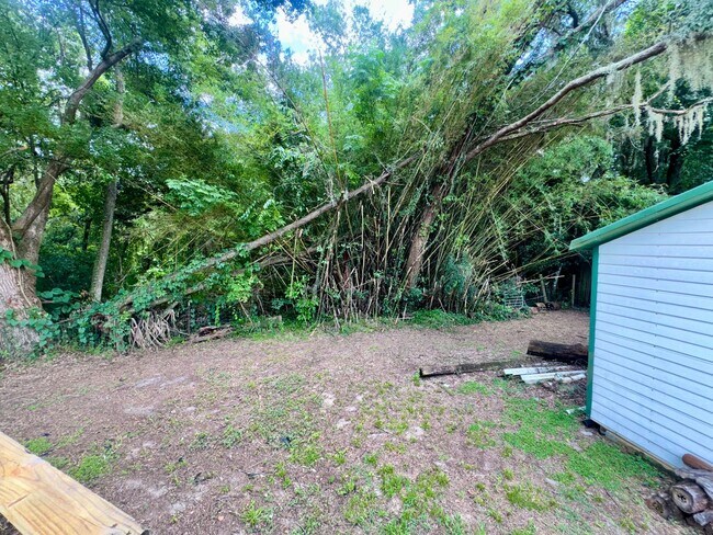 Building Photo - 641 Bayou Dr