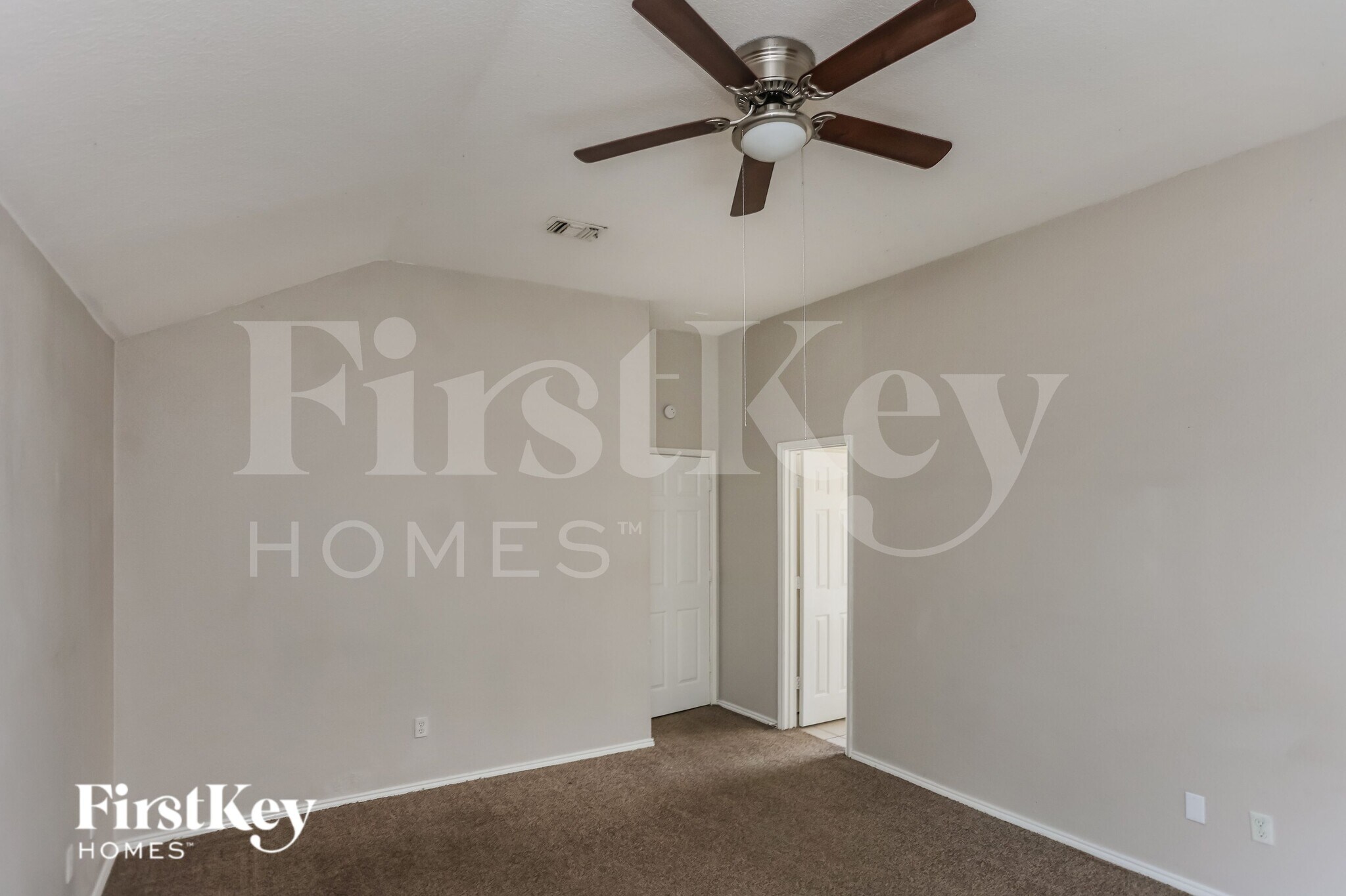 Building Photo - 635 St Eric Dr