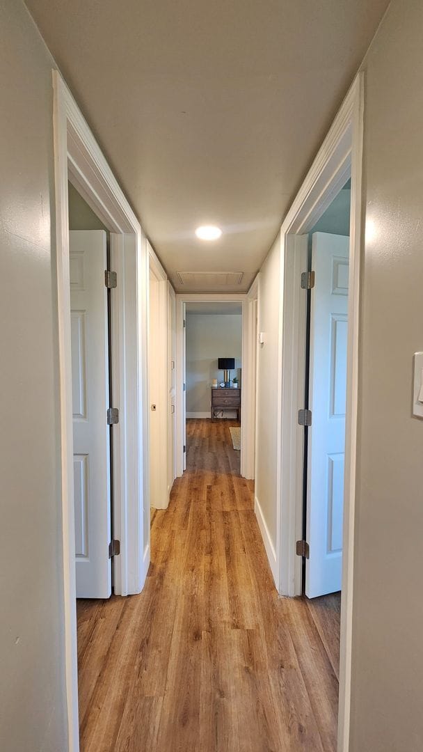 Building Photo - 7021 Wilshire Cir